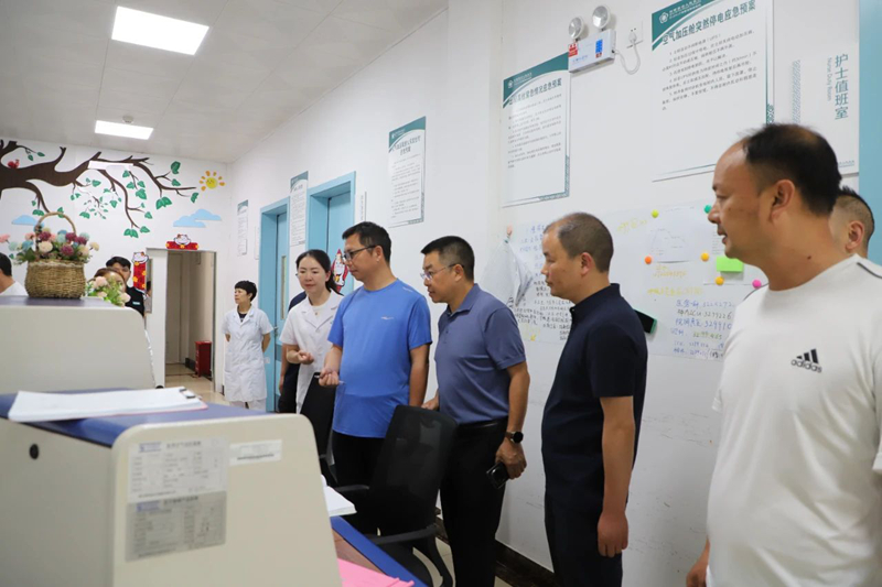 州卫生健康局领导一行赴州人民医院开展安全生产隐患排查整治督导检查